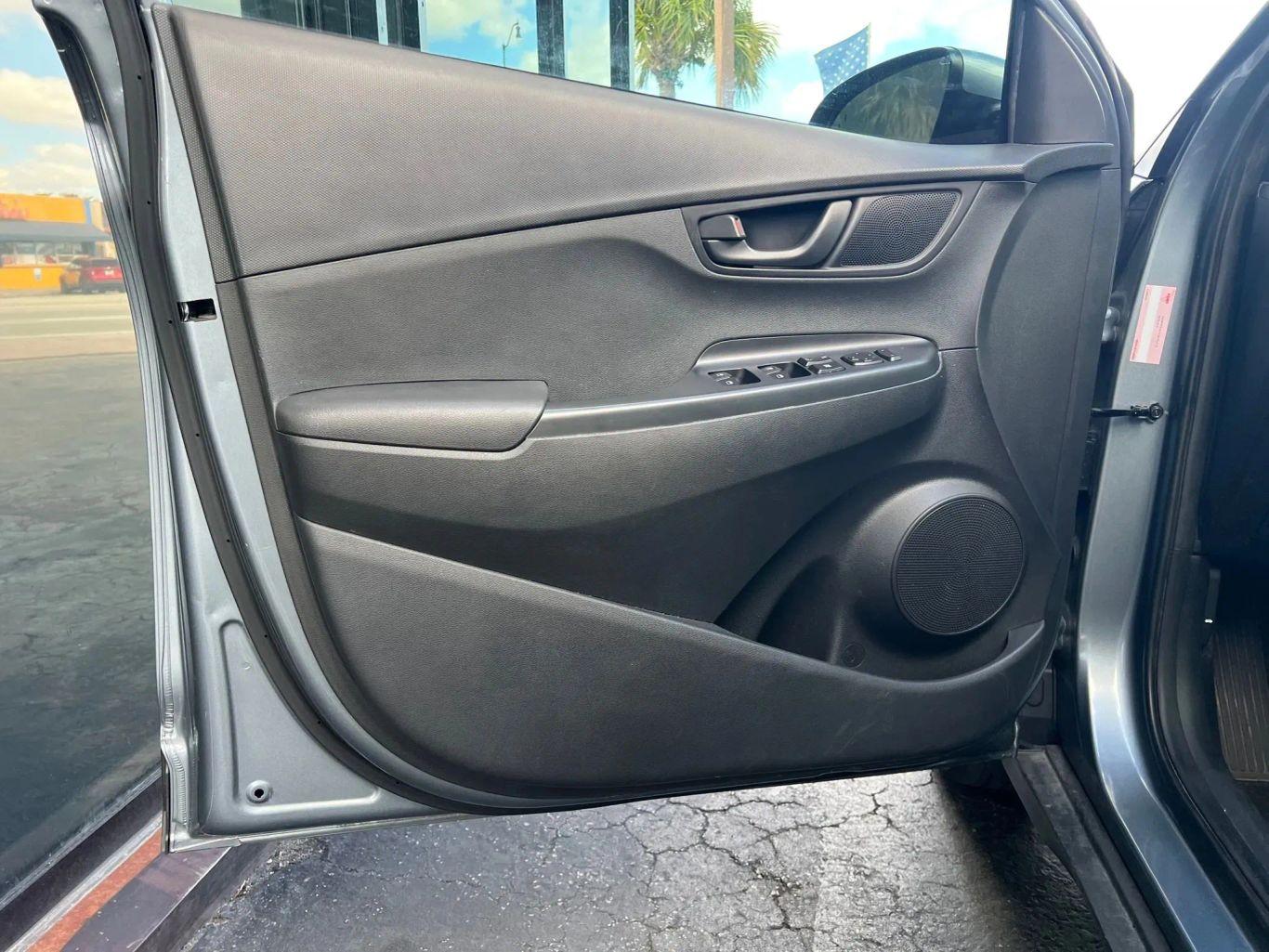 Hyundai Kona Sel Sport Utility 4D - Thumbnail 12