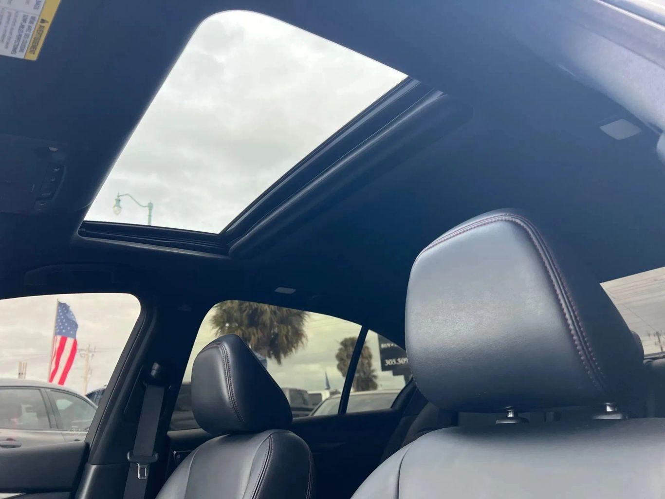 Infiniti Q50 Red Sport 400 Sedan 4D - Thumbnail 15