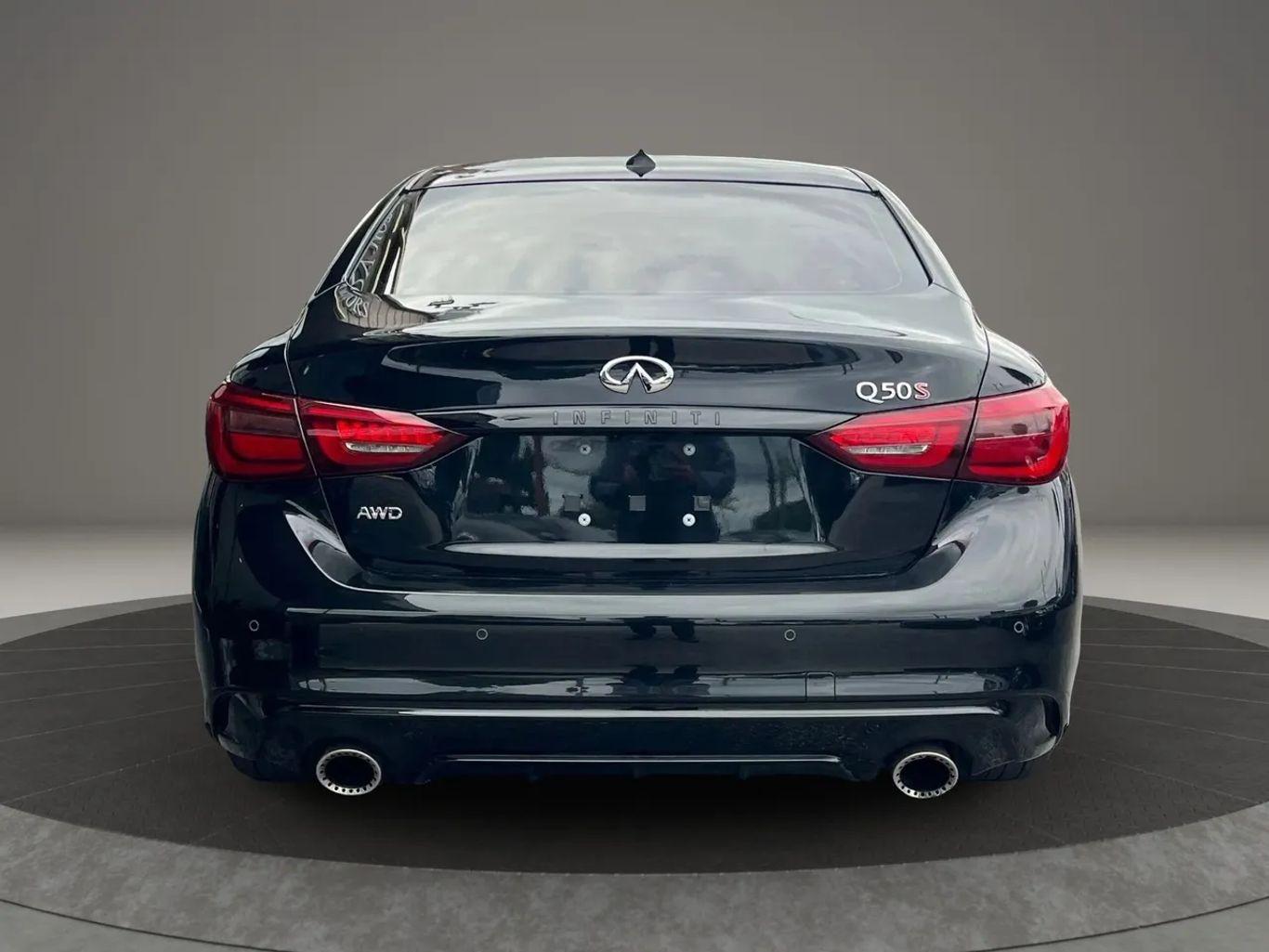 Infiniti Q50 Red Sport 400 Sedan 4D - Thumbnail 9