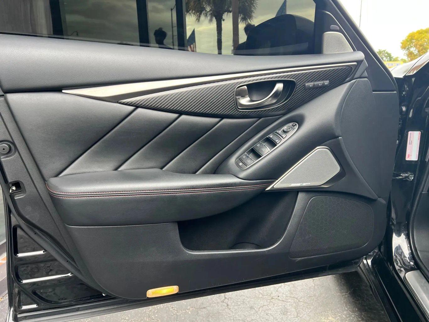 Infiniti Q50 Red Sport 400 Sedan 4D - Thumbnail 11