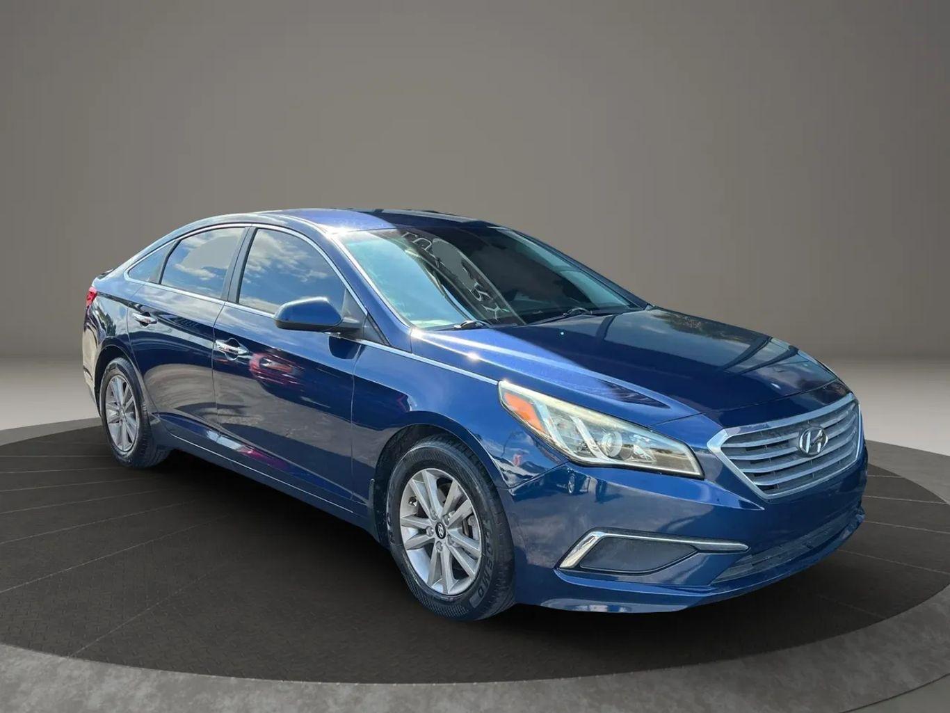 Hyundai Sonata Se Sedan 4D - Thumbnail 4