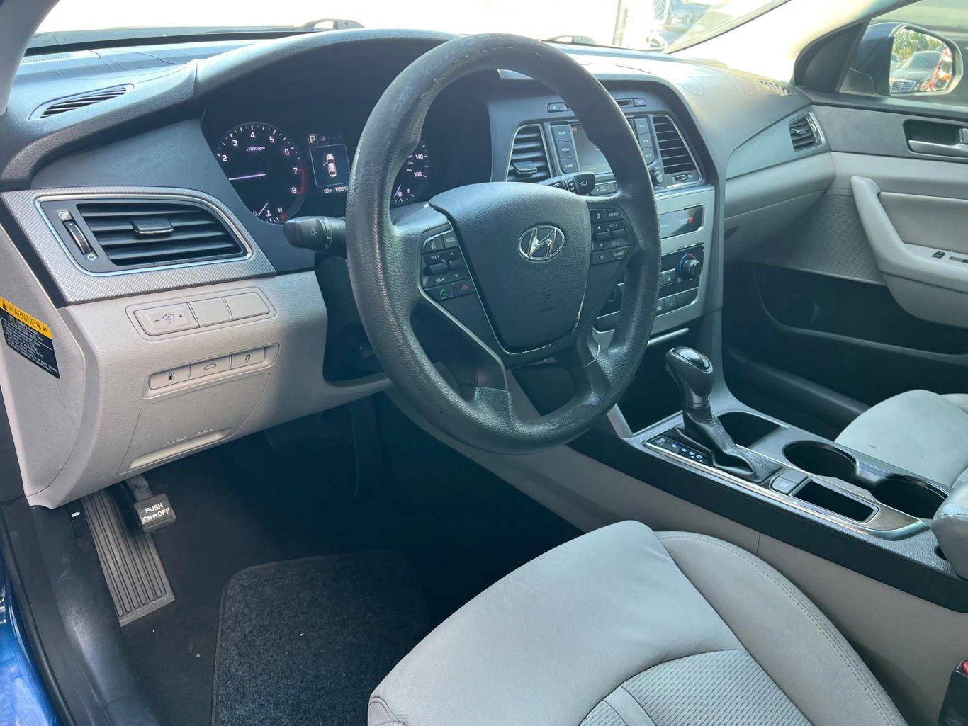 Hyundai Sonata Se Sedan 4D - Thumbnail 15