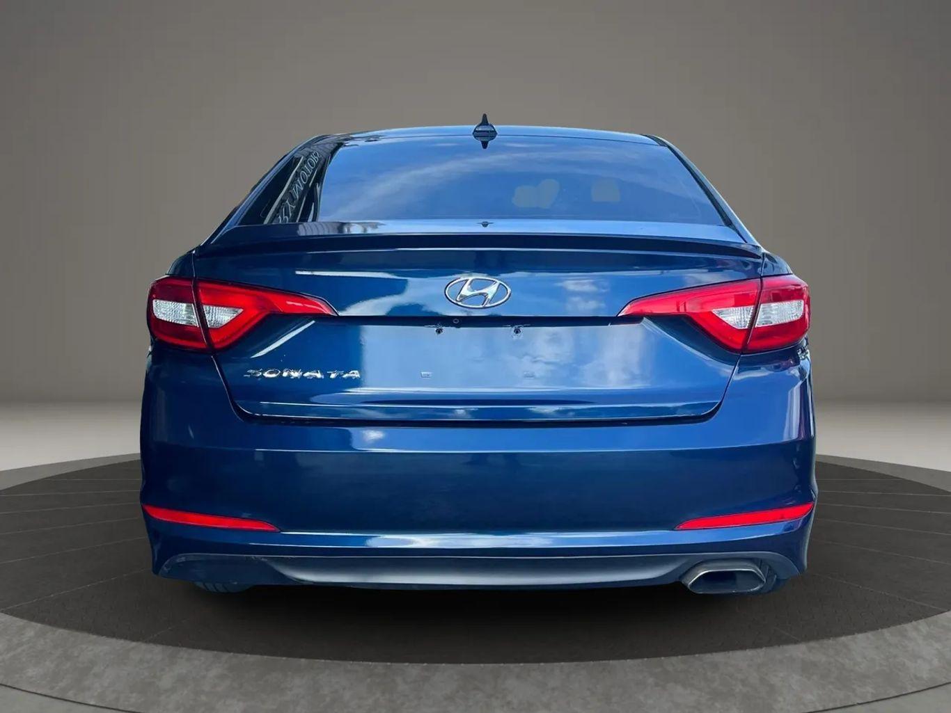 Hyundai Sonata Se Sedan 4D - Thumbnail 8