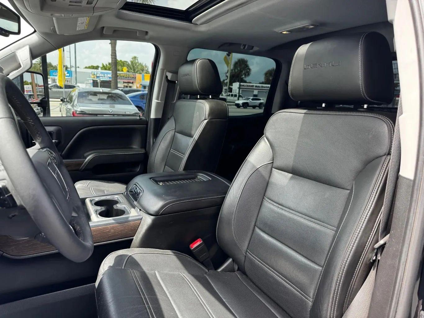 Gmc Sierra 3500 Hd Crew Cab Denali Pickup 4D 8 Ft - Thumbnail 13