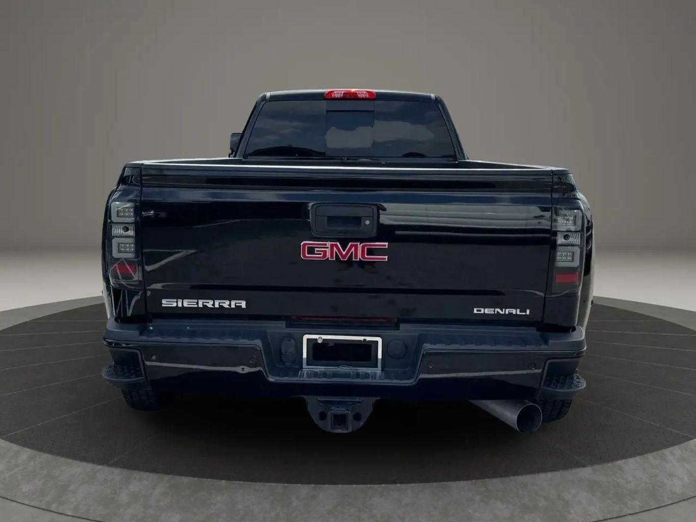 Gmc Sierra 3500 Hd Crew Cab Denali Pickup 4D 8 Ft - Thumbnail 7
