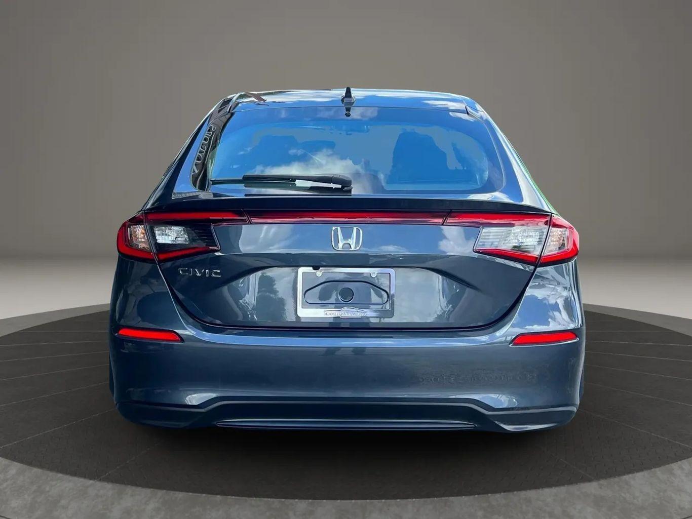 Honda Civic Lx Hatchback 4D - Thumbnail 8