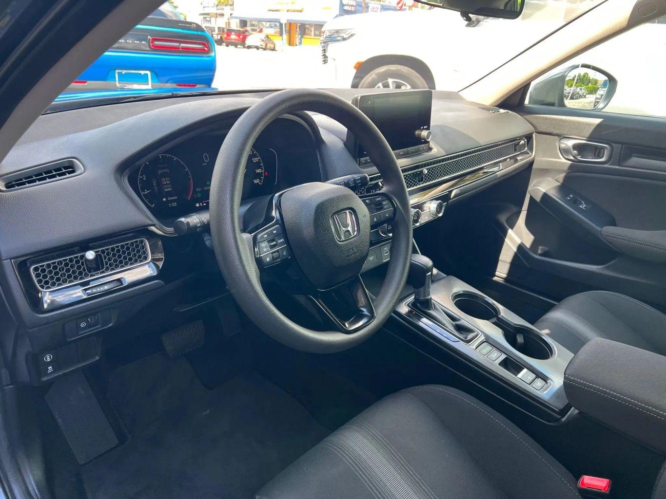 Honda Civic Lx Hatchback 4D - Thumbnail 14