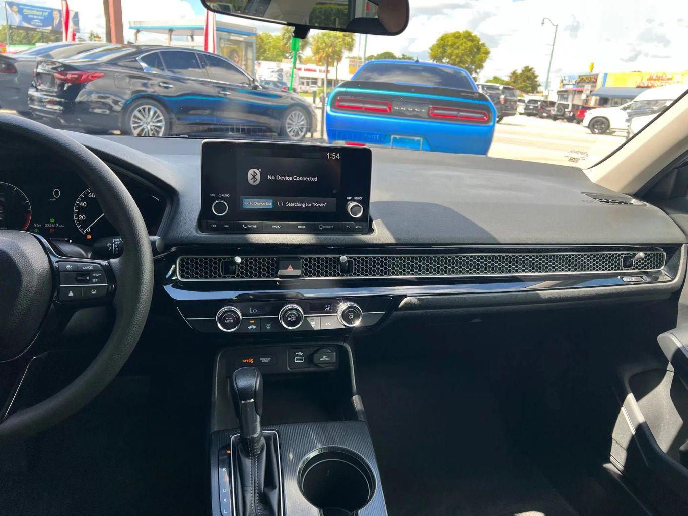 Honda Civic Lx Hatchback 4D - Thumbnail 17