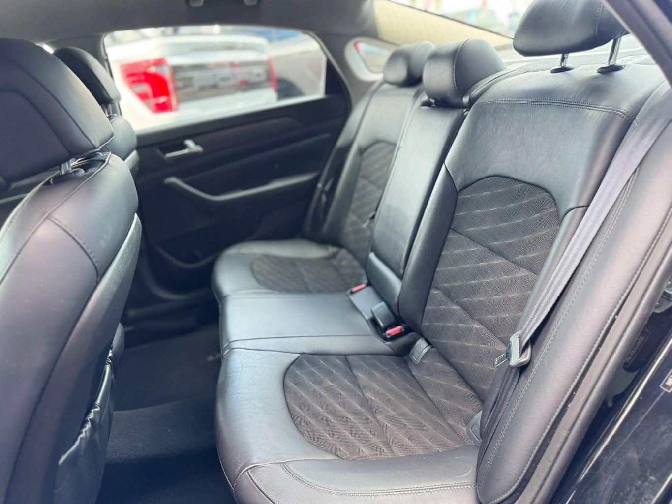 Hyundai Sonata Sport Sedan 4D - Thumbnail 20