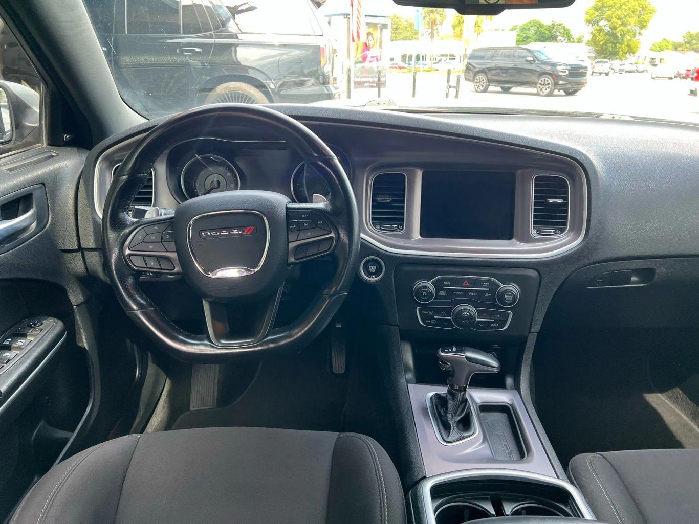 Dodge Charger Scat Pack Widebody Sedan 4D - Thumbnail 17