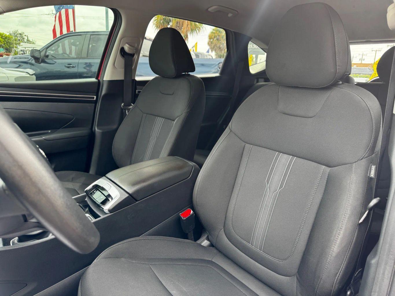 Hyundai Tucson Sel Sport Utility 4D - Thumbnail 13