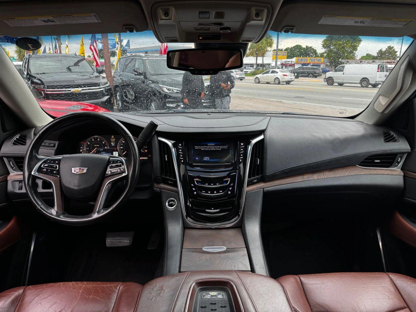 Cadillac Escalade Premium Sport Utility 4D - Thumbnail 20