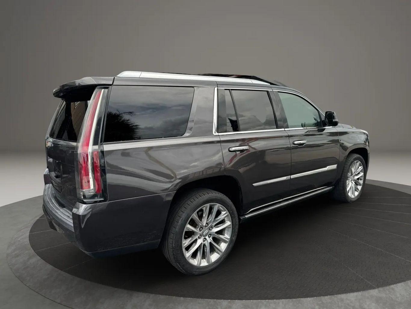Cadillac Escalade Premium Sport Utility 4D - Thumbnail 10