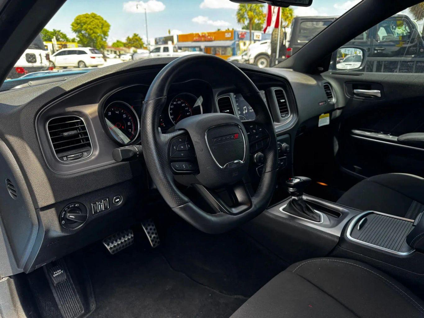 Dodge Charger Scat Pack Widebody Sedan 4D - Thumbnail 16