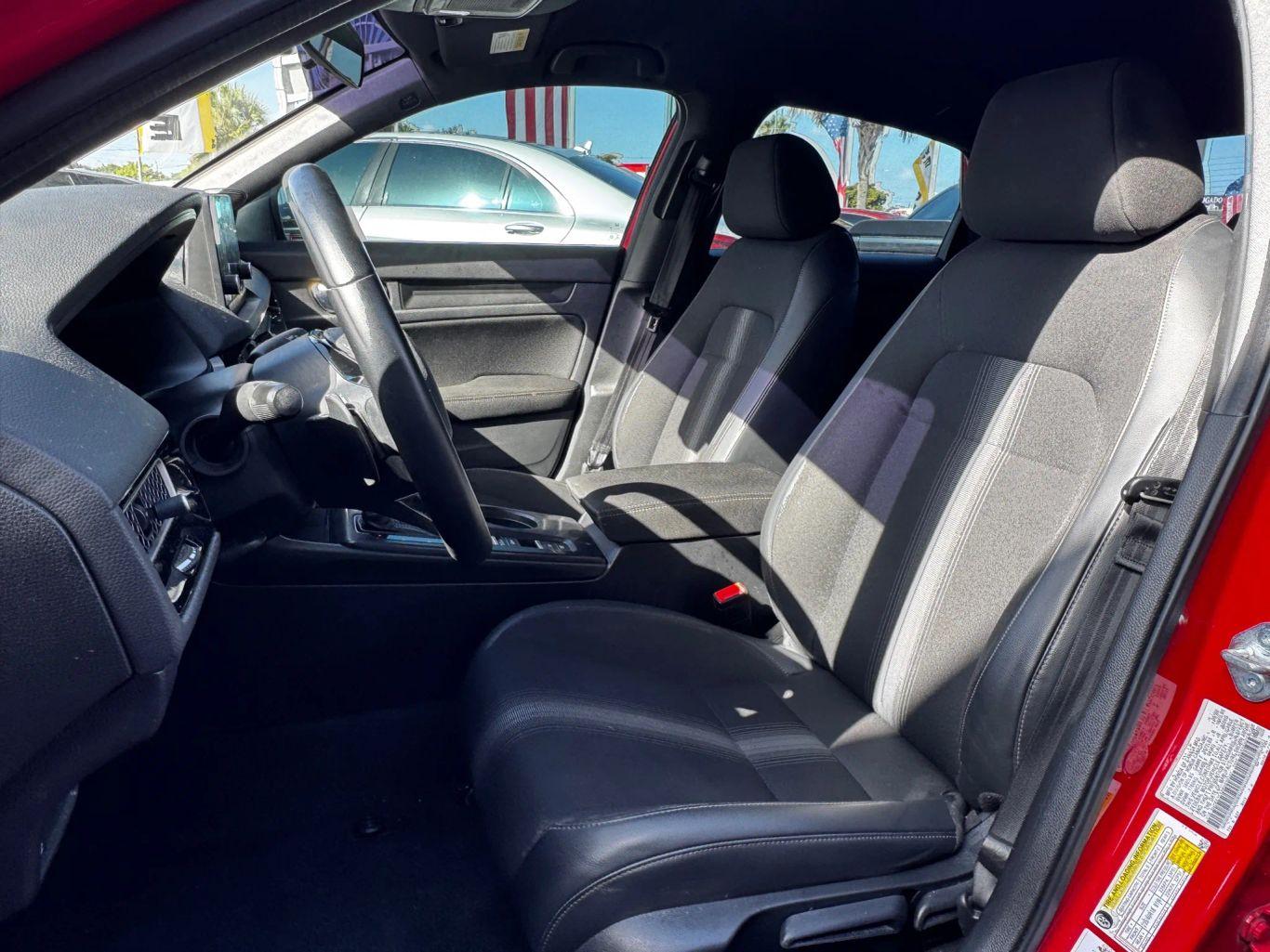 Honda Civic Sport Sedan 4D - Thumbnail 12