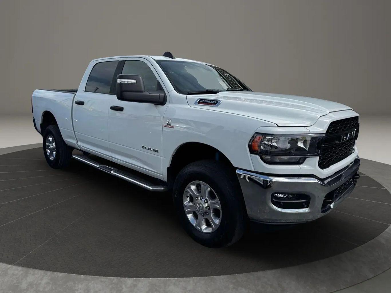 Ram 2500 Crew Cab Big Horn Pickup 4D 6 1/3 Ft - Thumbnail 5