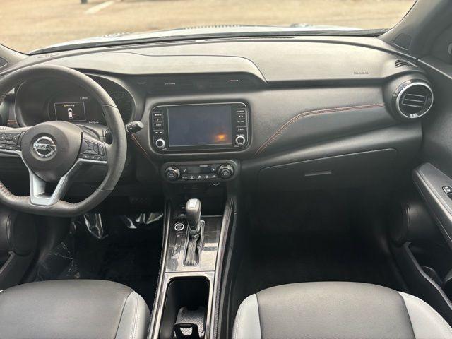 Nissan Kicks - Thumbnail 15