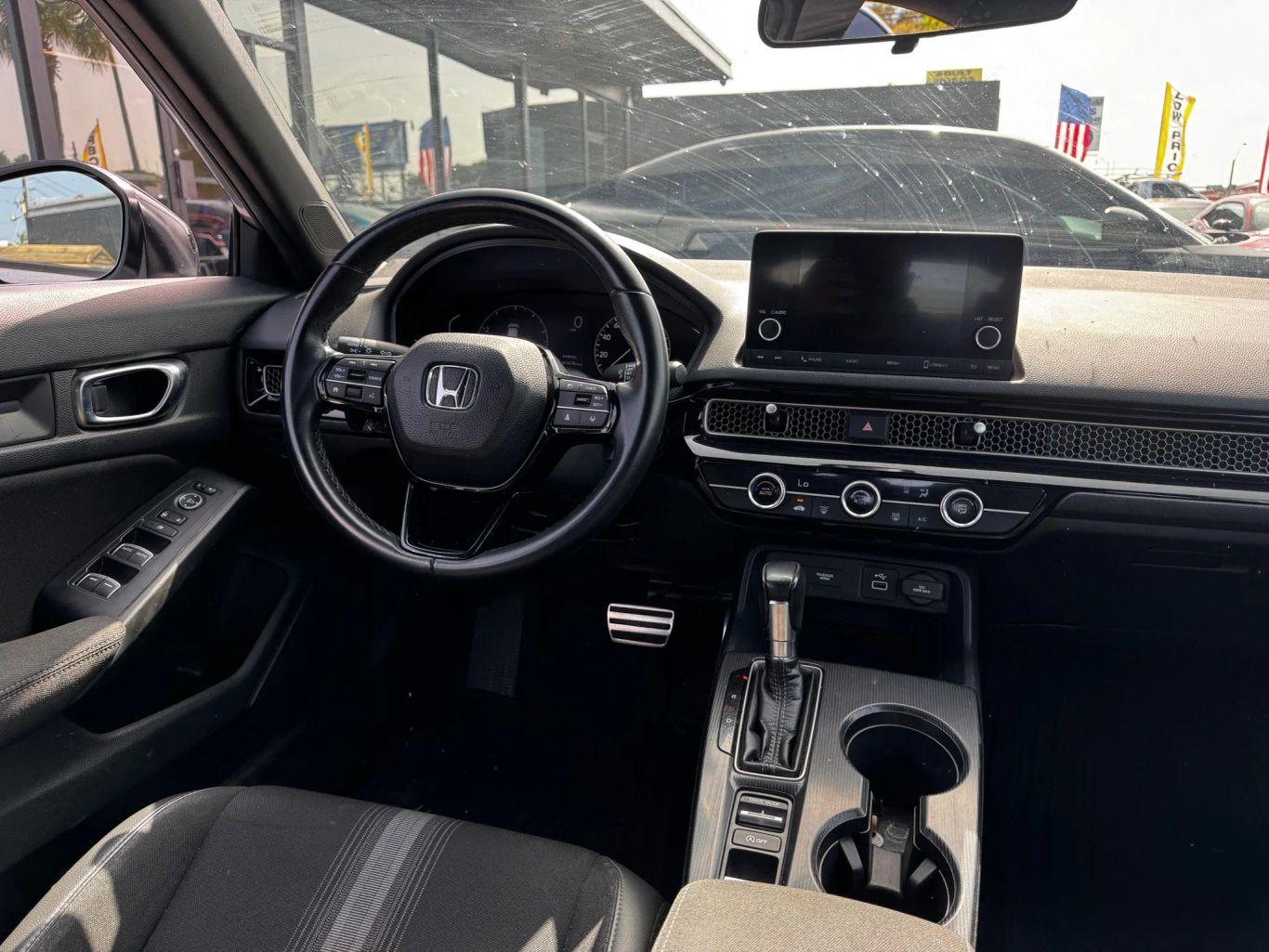 Honda Civic Sport Hatchback 4D - Thumbnail 16