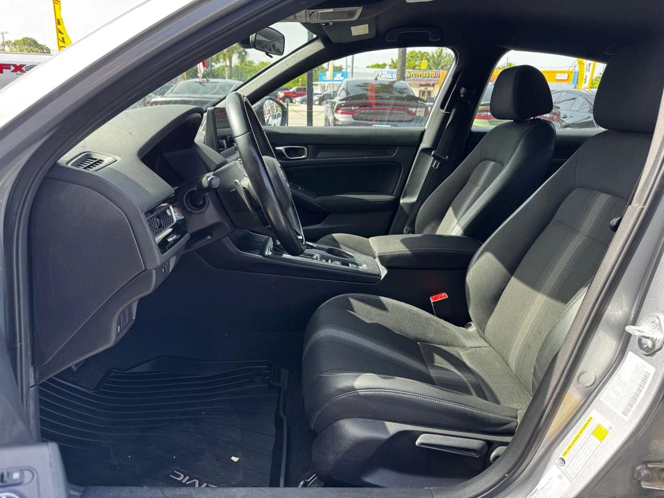 Honda Civic Sport Hatchback 4D - Thumbnail 11