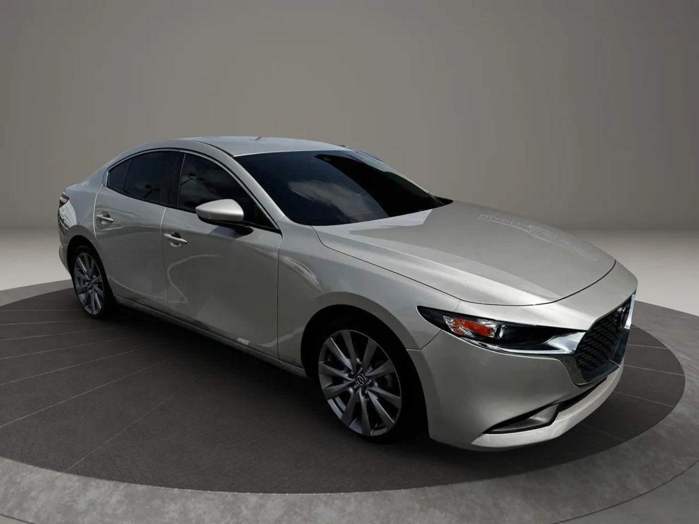 Mazda Mazda3 Select Sedan 4D - Thumbnail 3