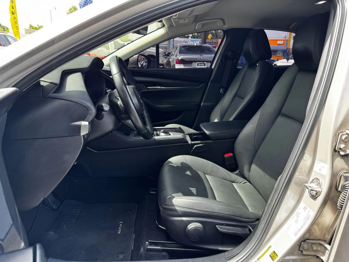 Mazda Mazda3 Select Sedan 4D - Thumbnail 11