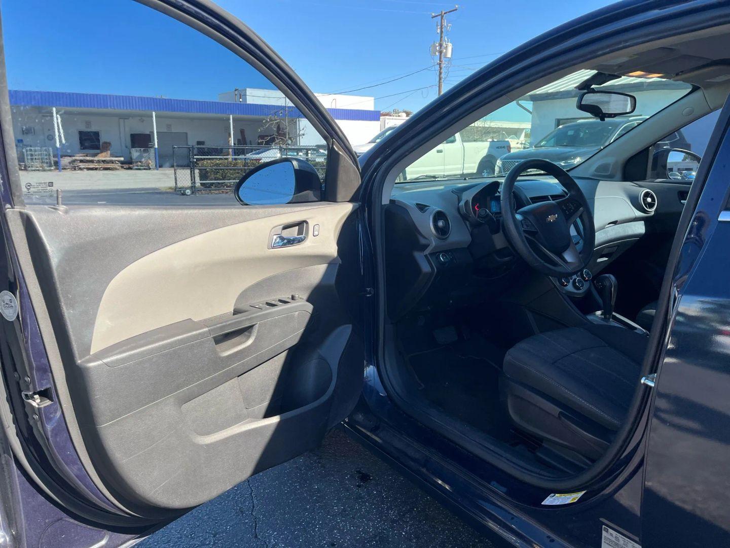 Chevrolet Sonic Lt - Thumbnail 12