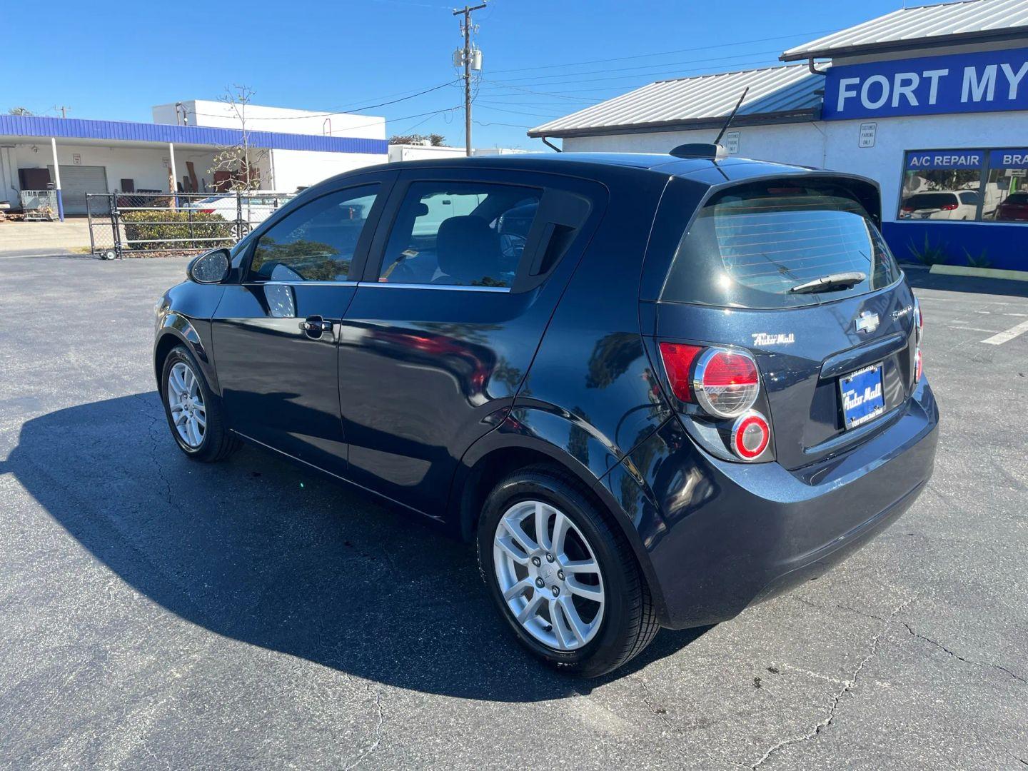 Chevrolet Sonic Lt - Thumbnail 11