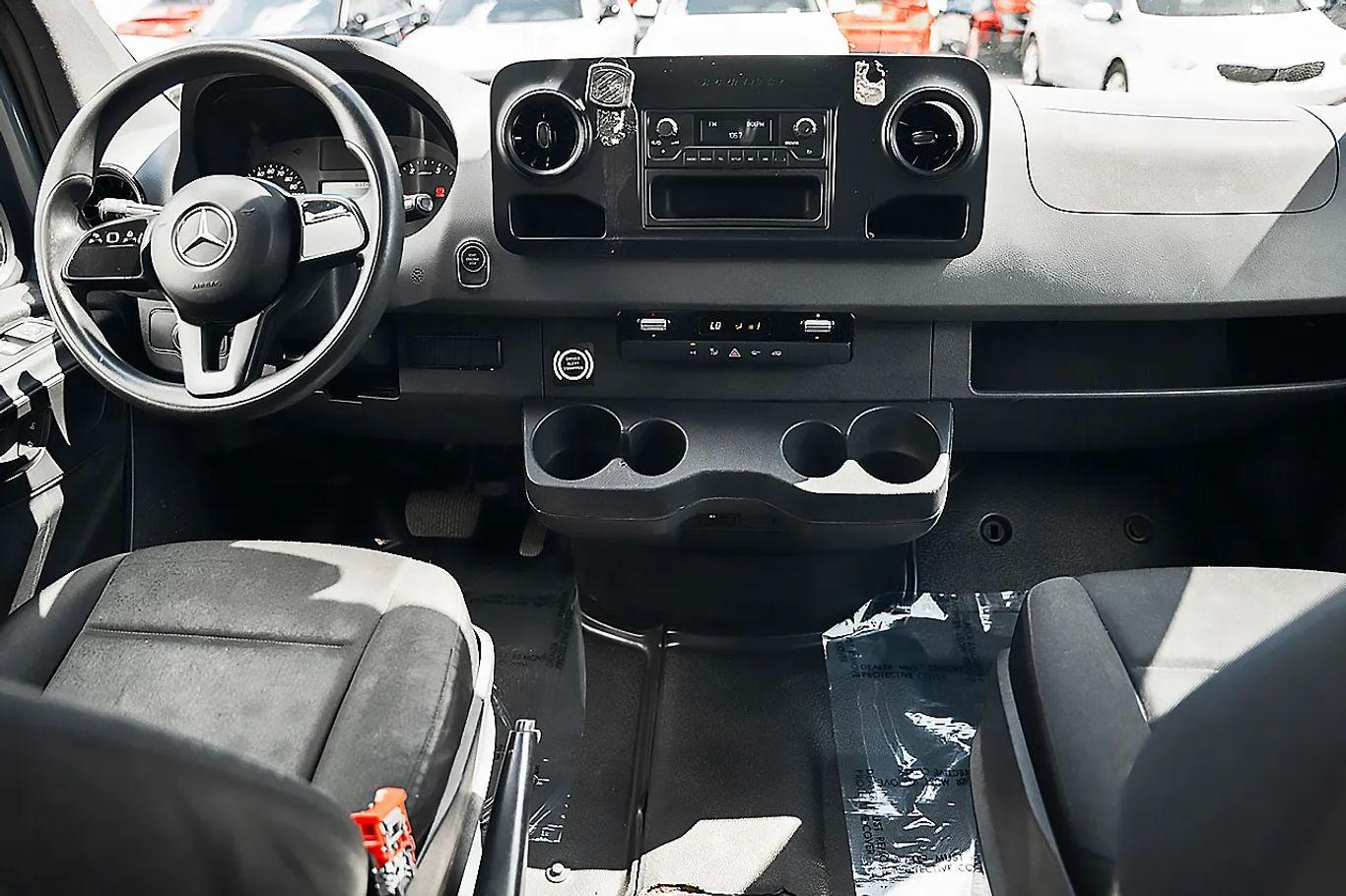 Mercedes-Benz Sprinter 2500 Cargo - Thumbnail 8