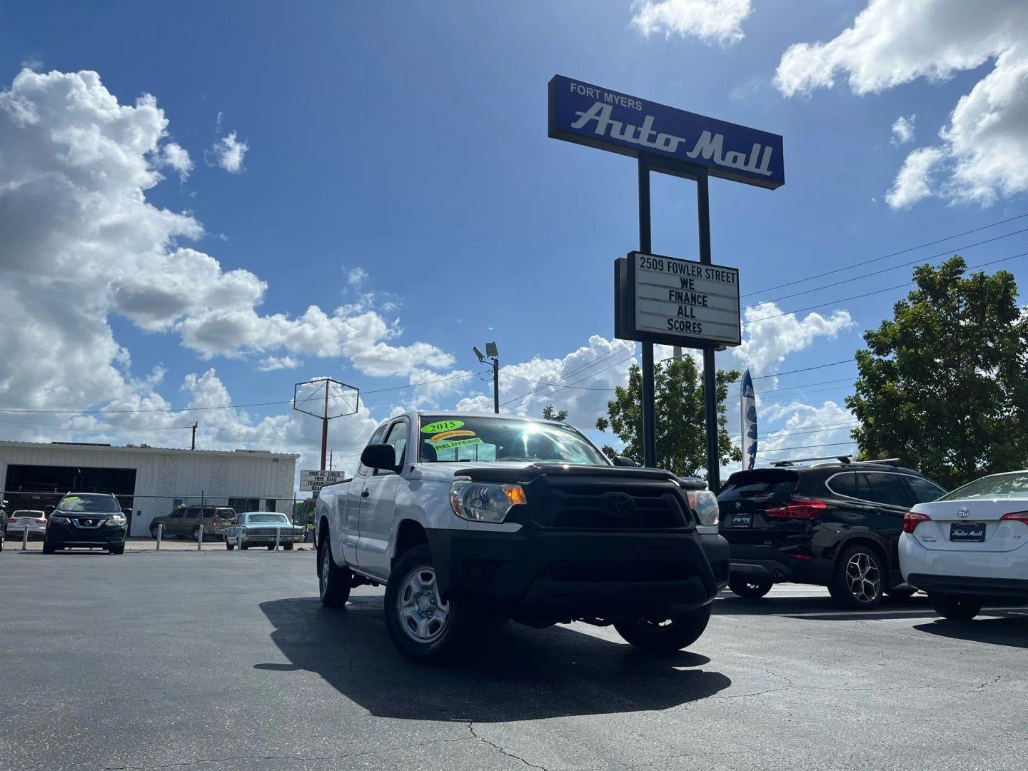 Toyota Tacoma - Thumbnail 11