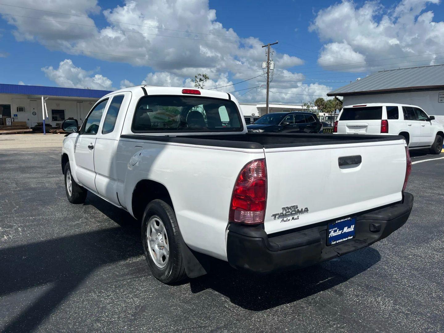 Toyota Tacoma - Thumbnail 15