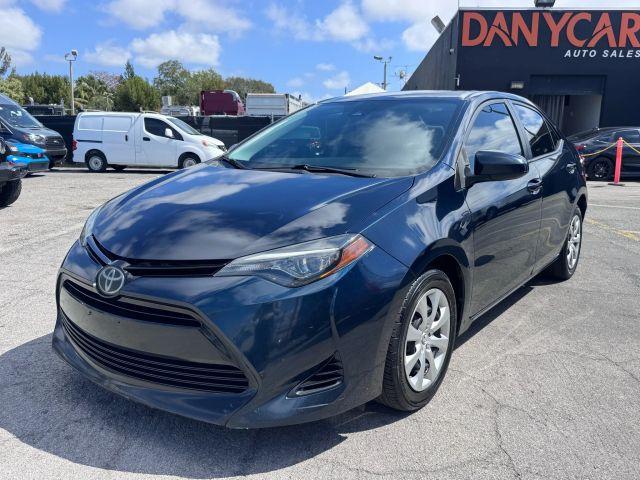 Toyota Corolla - View 1