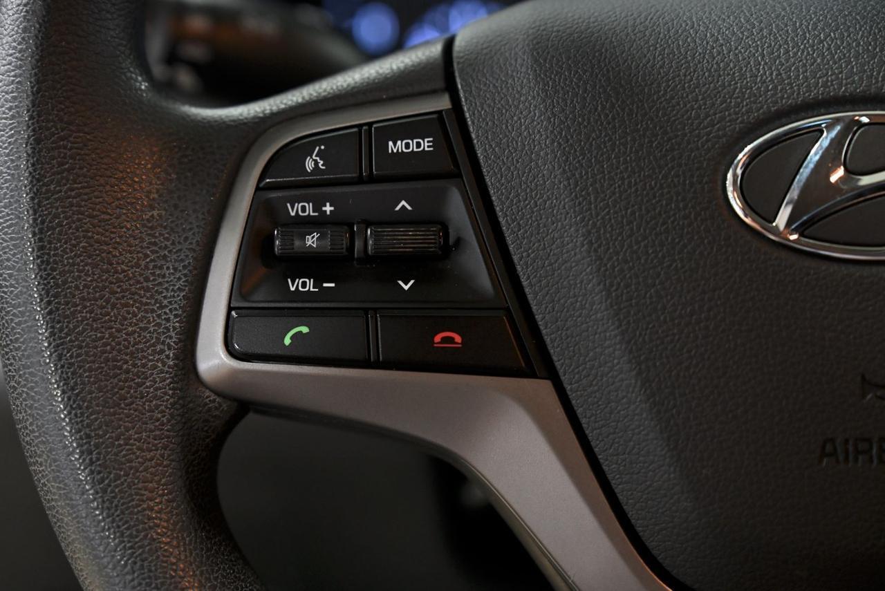 Hyundai Elantra - Thumbnail 9