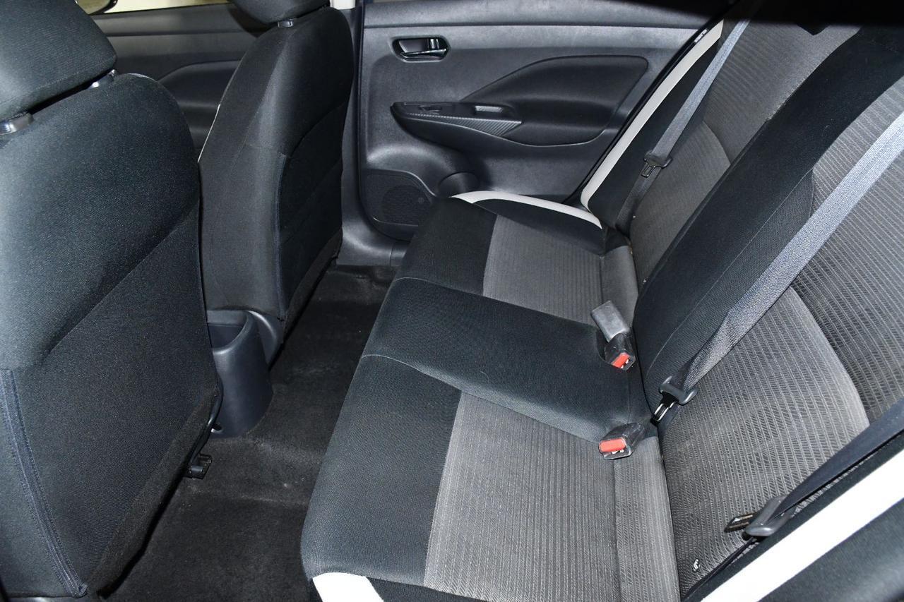 Nissan Versa - Thumbnail 18