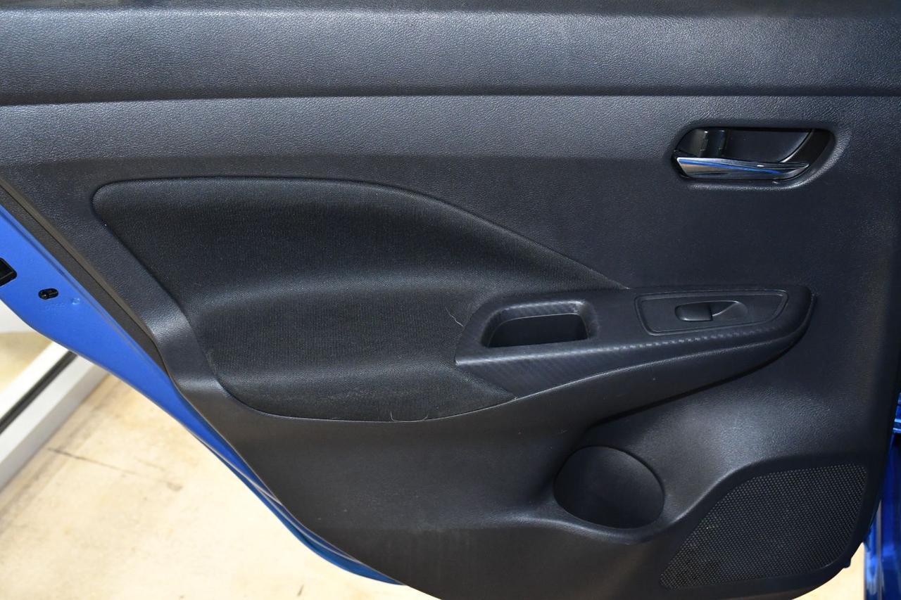 Nissan Versa - Thumbnail 19