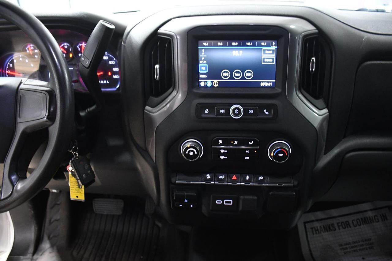 Chevrolet Silverado 1500 - Thumbnail 12