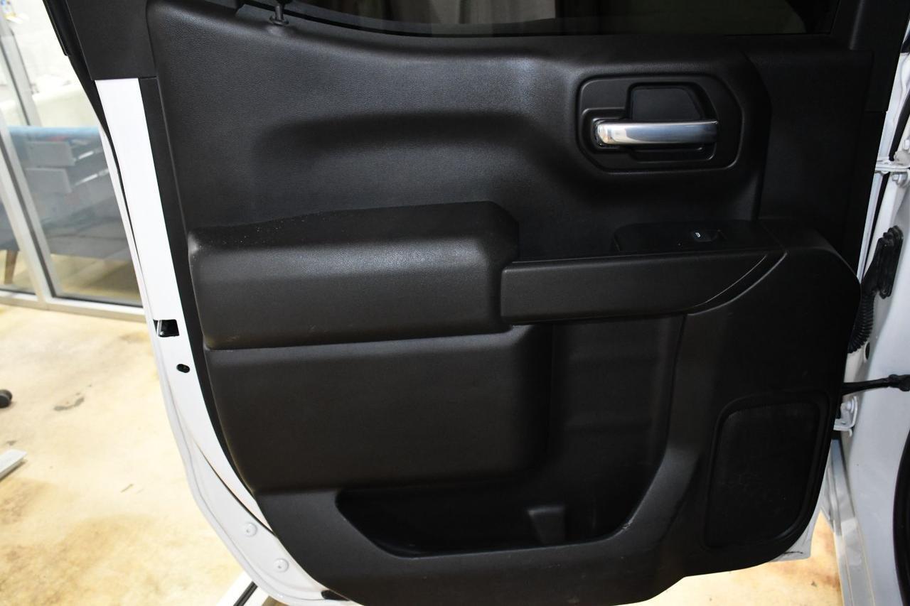 Chevrolet Silverado 1500 - Thumbnail 19