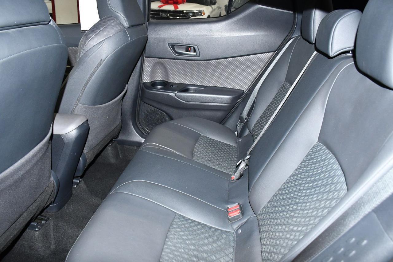 Toyota C-HR - Thumbnail 18