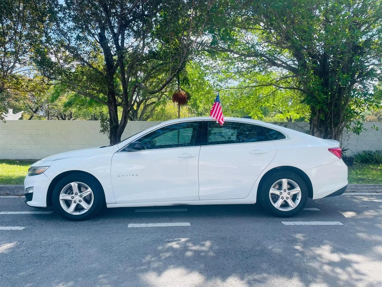 Chevrolet Malibu - Thumbnail 3