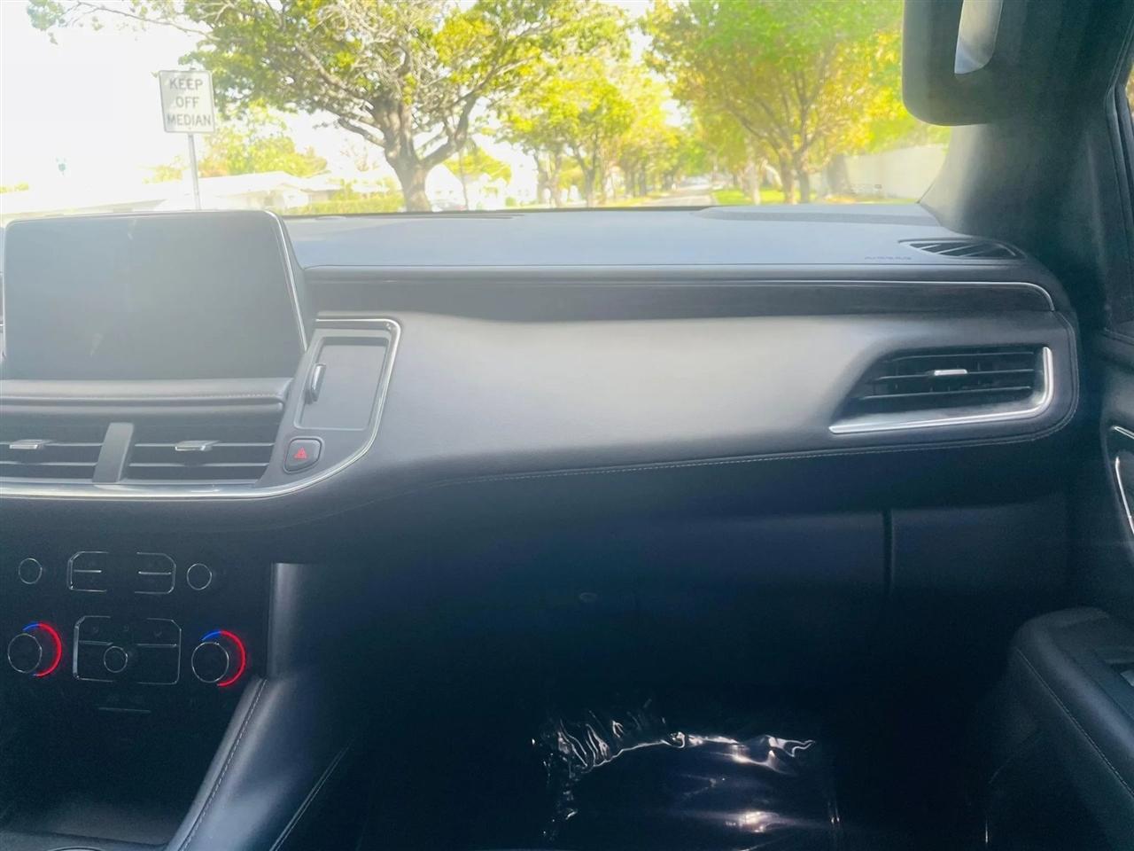 Chevrolet Tahoe - Thumbnail 14