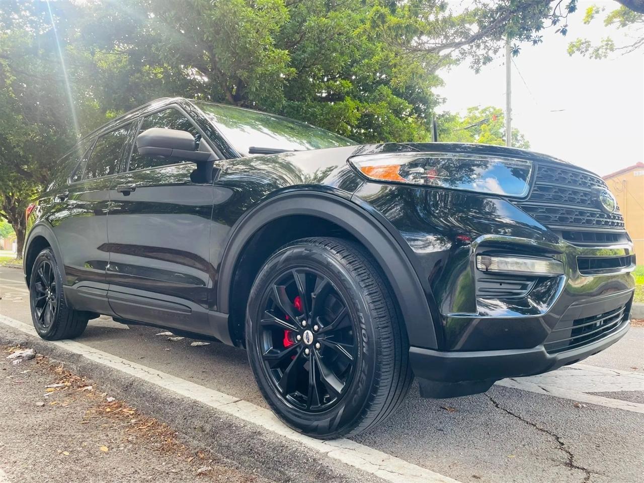 Ford Explorer - Thumbnail 8