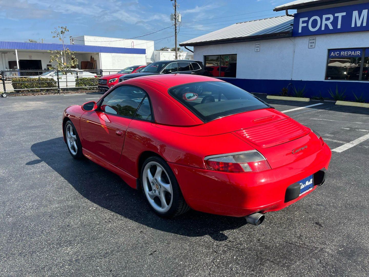 Porsche 911 Carrera - Thumbnail 11