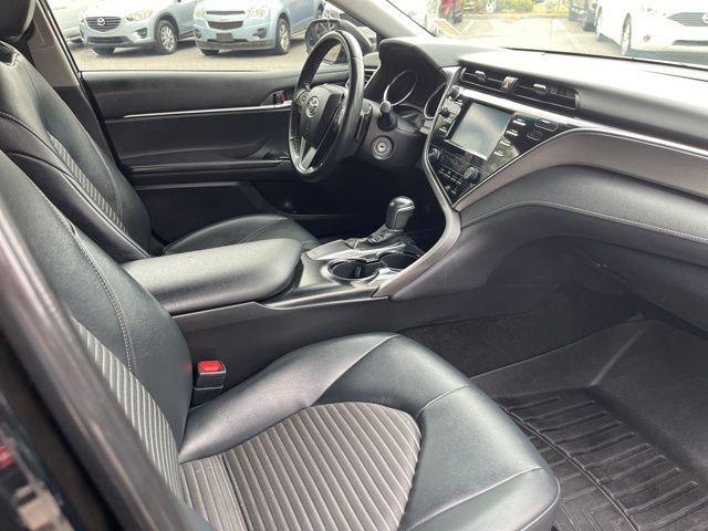 Toyota Camry - Thumbnail 14