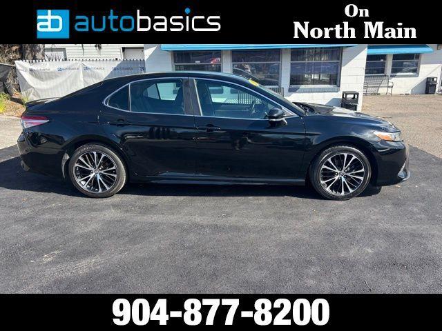 Toyota Camry - Thumbnail 6