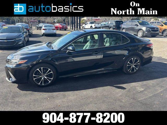 Toyota Camry - Thumbnail 2