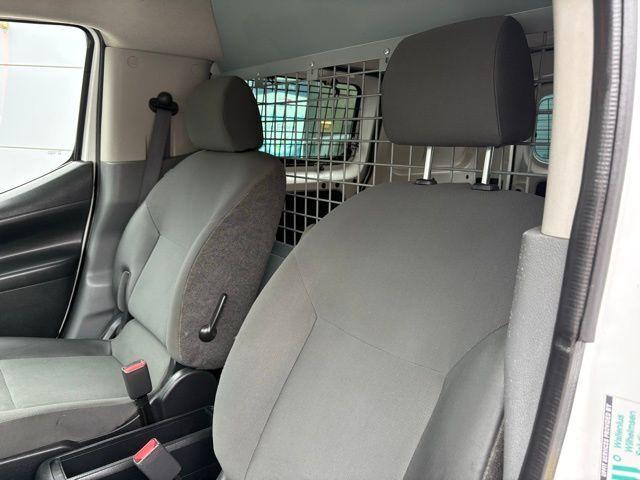 Nissan NV200 - Thumbnail 12