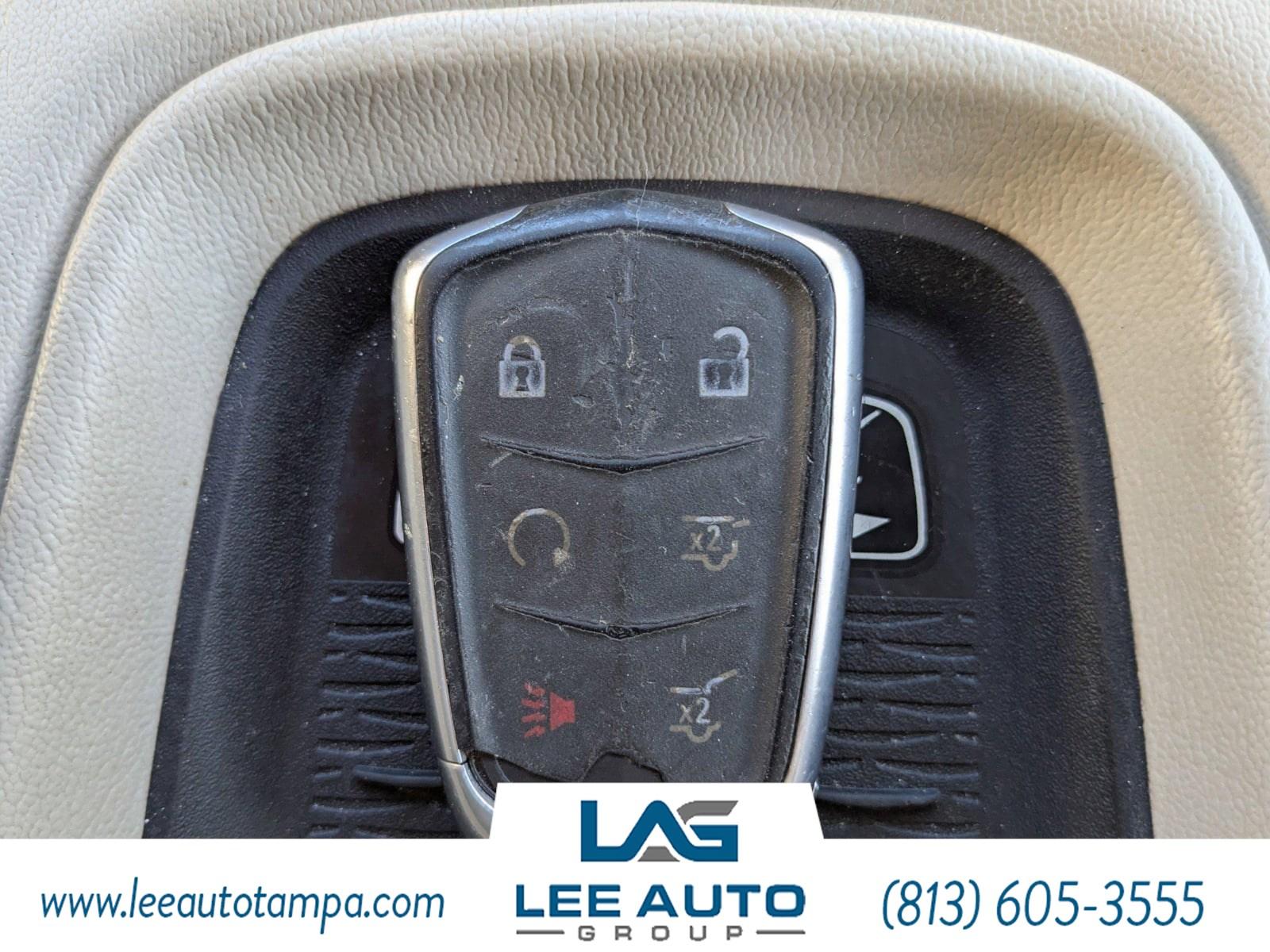 Cadillac Escalade Premium - View 1