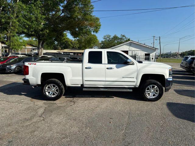CHEVROLET SILVERADO 1500 DOUBLE CAB - Thumbnail 4