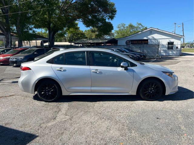 TOYOTA COROLLA - Thumbnail 4