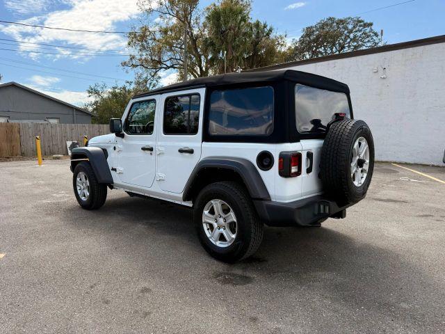 JEEP WRANGLER UNLIMITED - Thumbnail 3