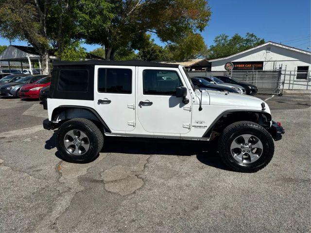 JEEP WRANGLER - Thumbnail 4